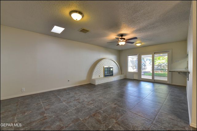 3433 Clearview Lane, El Paso, TX 79904