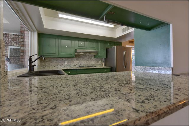 3433 Clearview Lane, El Paso, TX 79904