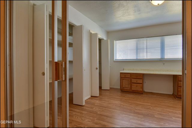 3433 Clearview Lane, El Paso, TX 79904