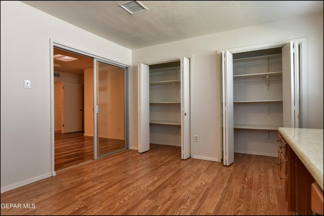 3433 Clearview Lane, El Paso, TX 79904
