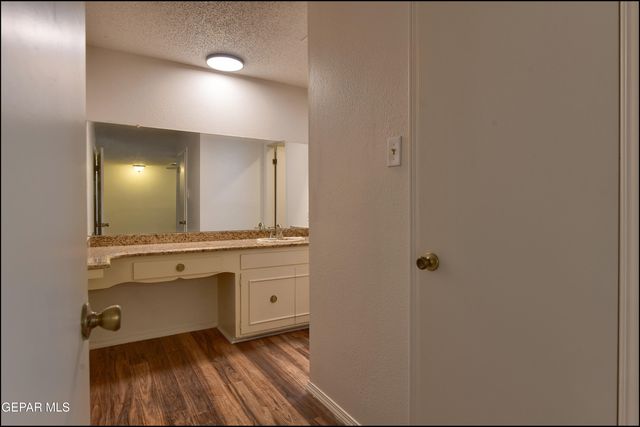 3433 Clearview Lane, El Paso, TX 79904