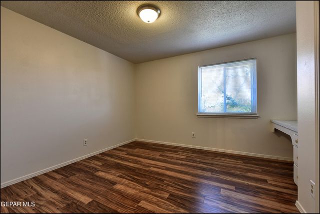 3433 Clearview Lane, El Paso, TX 79904