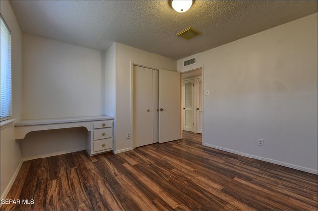 3433 Clearview Lane, El Paso, TX 79904