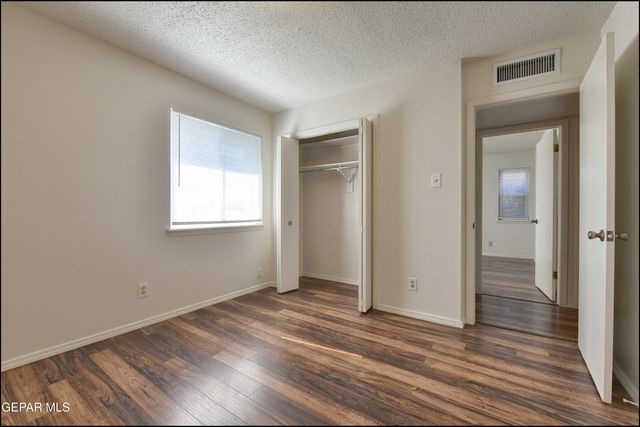 3433 Clearview Lane, El Paso, TX 79904