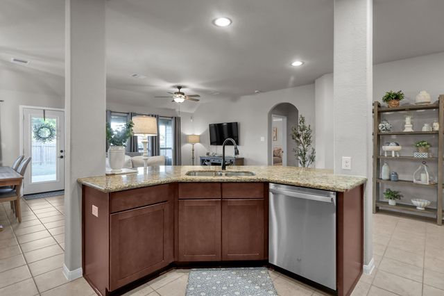 344 Country Crossing Circle, Magnolia, TX 77354