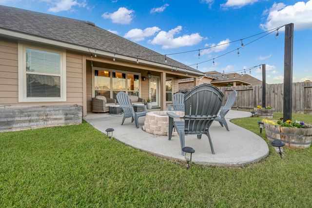 344 Country Crossing Circle, Magnolia, TX 77354