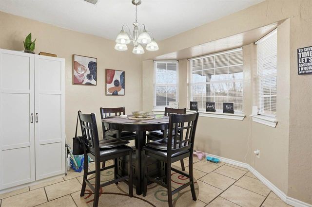 6771 SW Chaucer Dr, Lawton, OK 73505