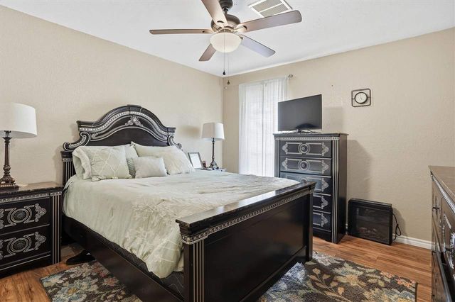 6771 SW Chaucer Dr, Lawton, OK 73505