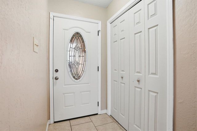 6771 SW Chaucer Dr, Lawton, OK 73505