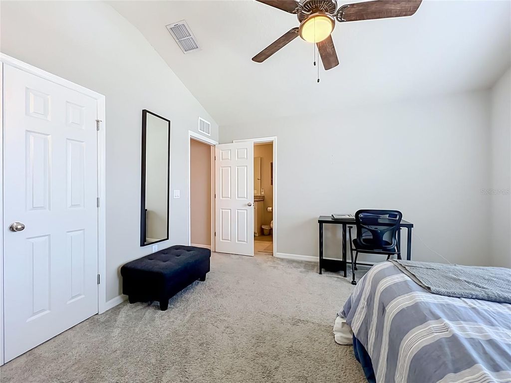 Image 34 of property listing at 3743 PLAINVIEW DRIVE, Orlando, FL 32824