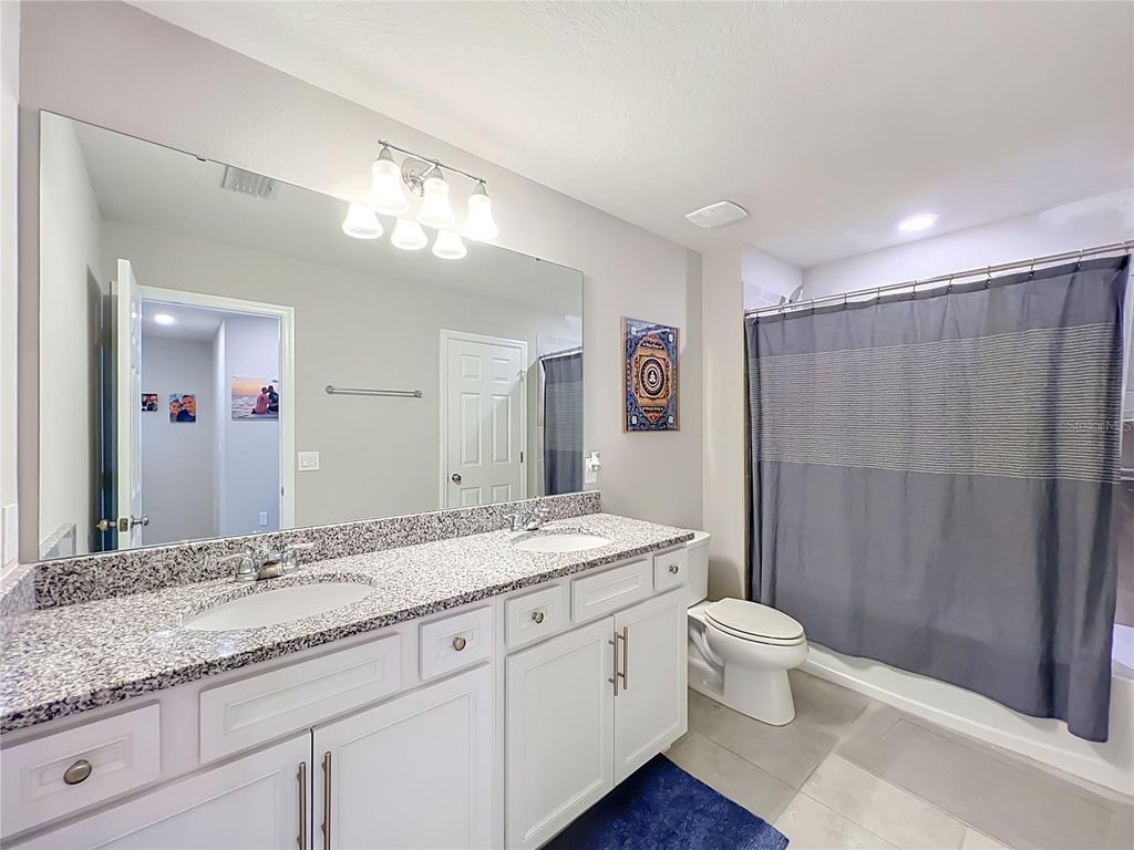 Image 35 of property listing at 3743 PLAINVIEW DRIVE, Orlando, FL 32824