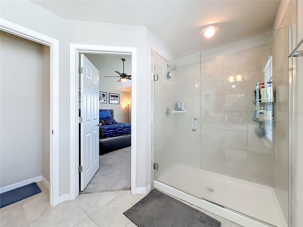 Image 46 of property listing at 3743 PLAINVIEW DRIVE, Orlando, FL 32824