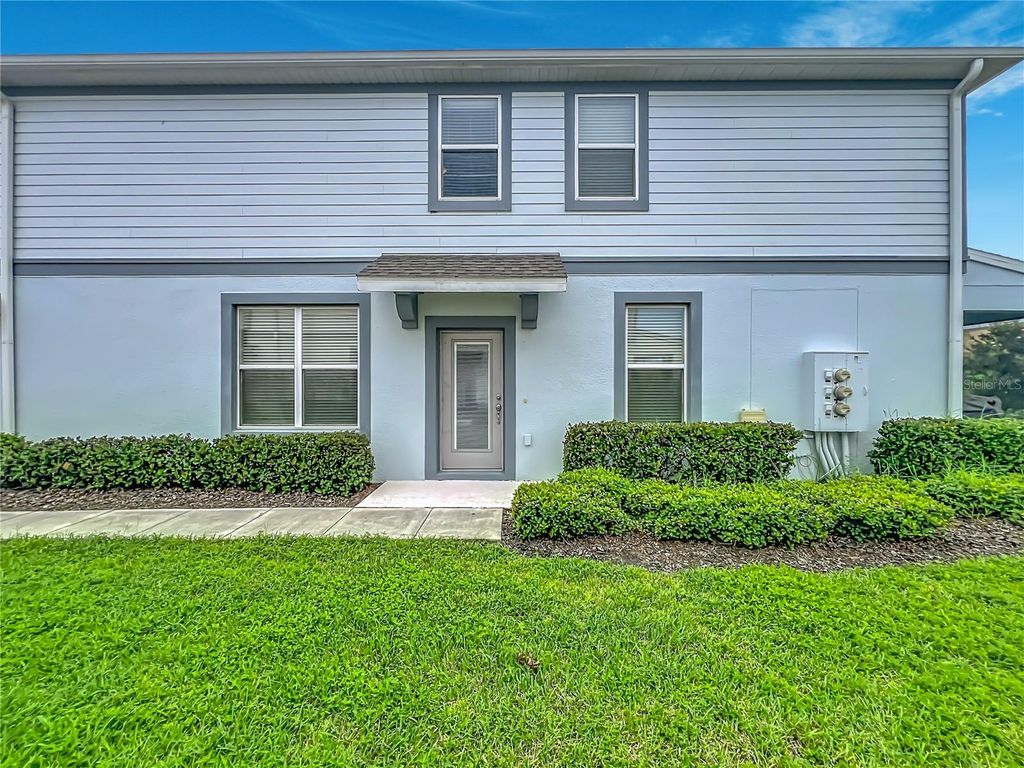 Image 9 of property listing at 3743 PLAINVIEW DRIVE, Orlando, FL 32824