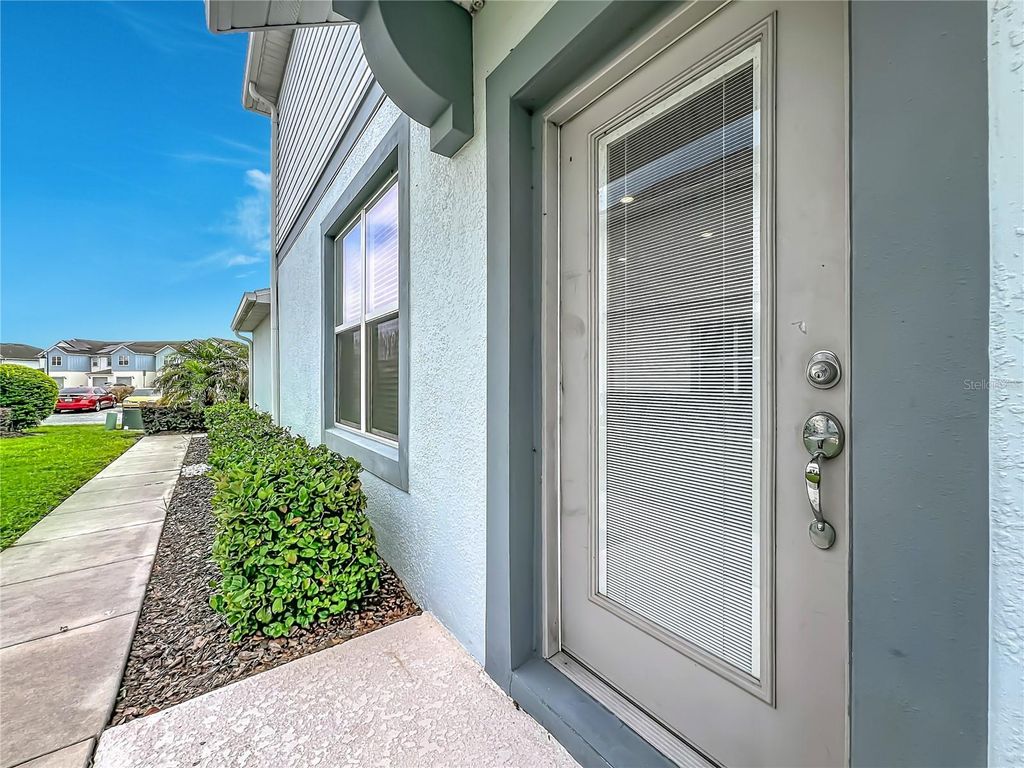Image 10 of property listing at 3743 PLAINVIEW DRIVE, Orlando, FL 32824