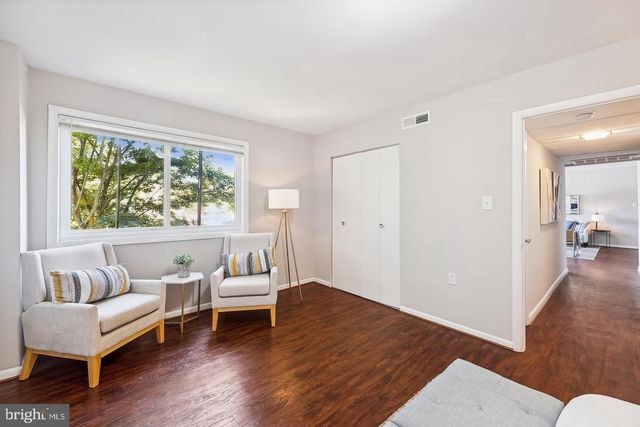 3314 S 28TH ST #304, Alexandria, VA 22302