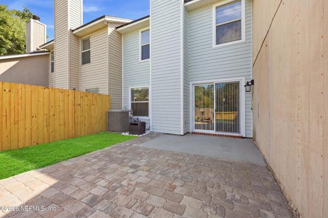 3622 CAROLINE VALE Boulevard, Jacksonville, FL 32277
