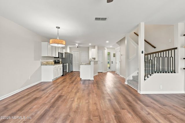3622 CAROLINE VALE Boulevard, Jacksonville, FL 32277