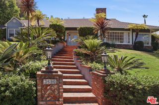 3690 Crownridge Drive, Sherman Oaks, CA 91403