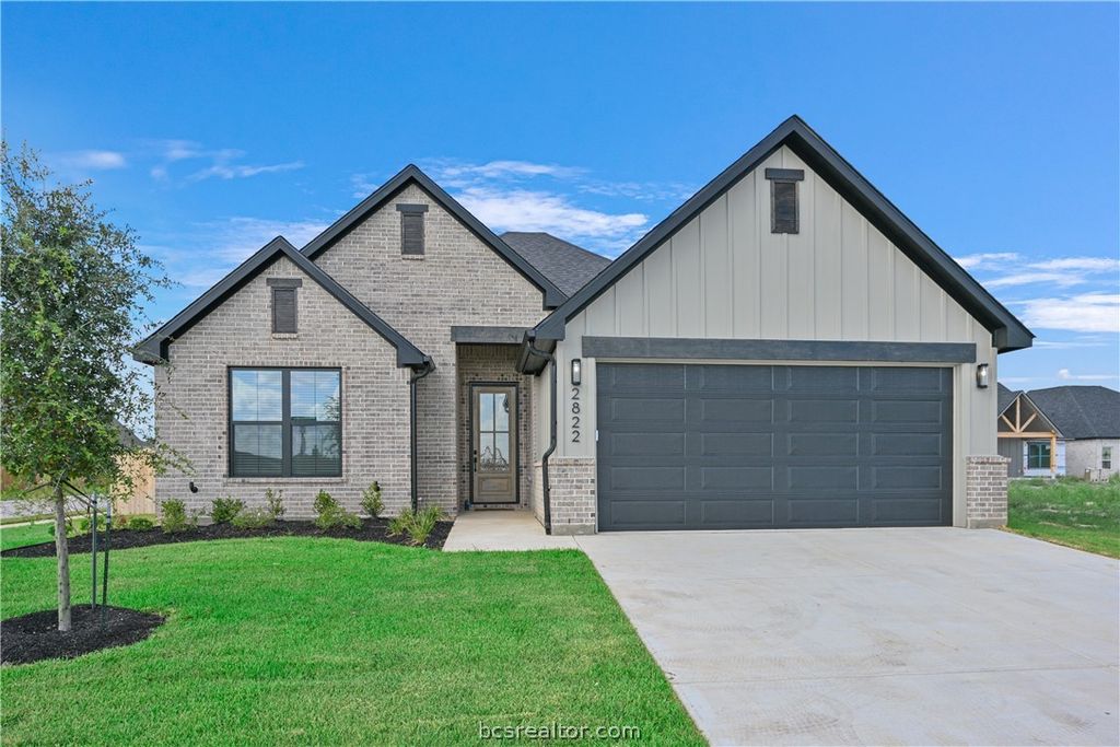 2822 Captain Drive, Bryan, TX 77808 — exterior