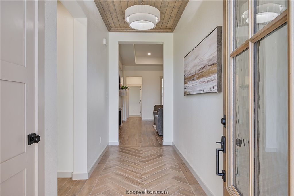 2822 Captain Drive, Bryan, TX 77808 — photo 2