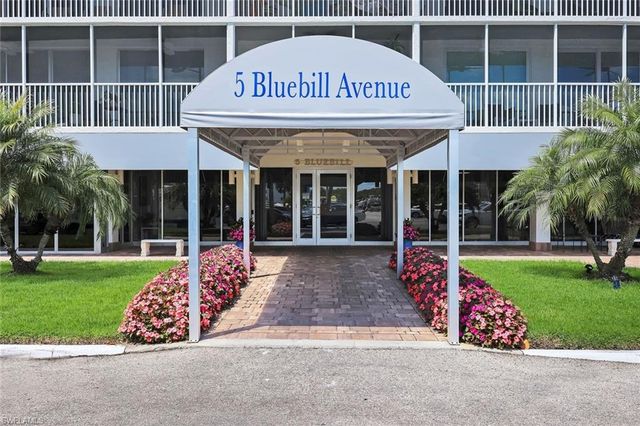 5 Bluebill AVE 410, Naples, FL 34108