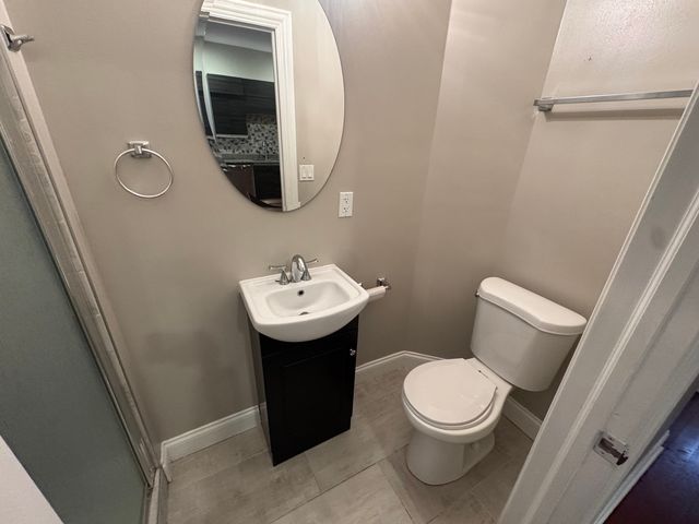 4518 S Indiana Avenue 2, Chicago, IL 60653