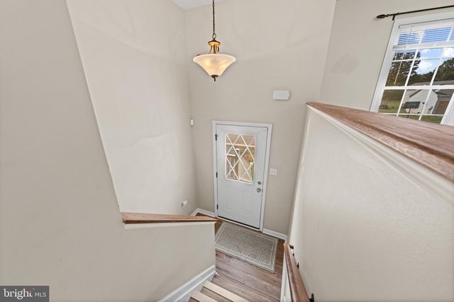 144 FREIGHT CAR CIR, Bunker Hill, WV 25413