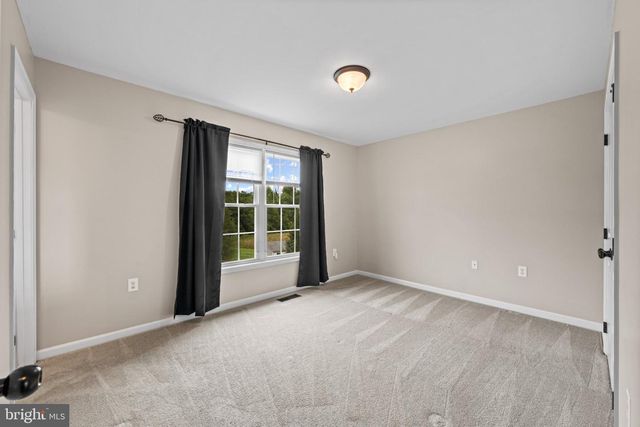 144 FREIGHT CAR CIR, Bunker Hill, WV 25413