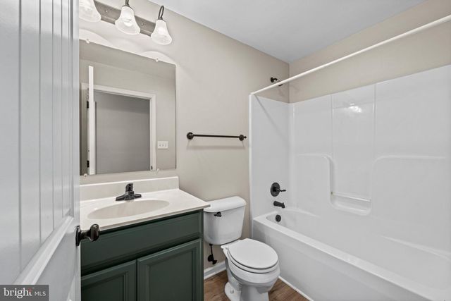 144 FREIGHT CAR CIR, Bunker Hill, WV 25413