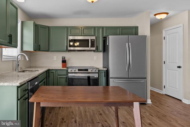 144 FREIGHT CAR CIR, Bunker Hill, WV 25413