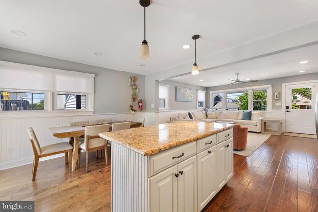 340 KENTFORD AVE, Beach Haven, NJ 08008