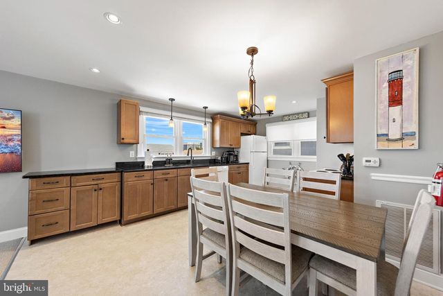340 KENTFORD AVE, Beach Haven, NJ 08008