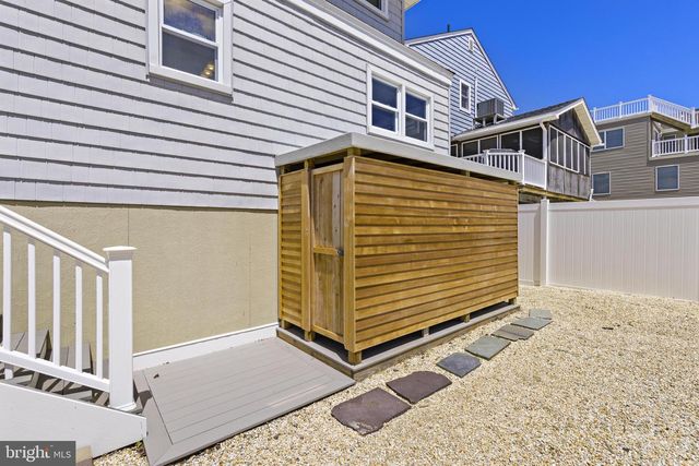340 KENTFORD AVE, Beach Haven, NJ 08008