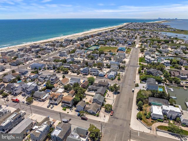 340 KENTFORD AVE, Beach Haven, NJ 08008