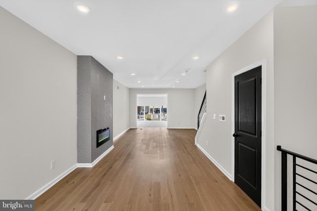 729 WYNNEWOOD RD, Philadelphia, PA 19151