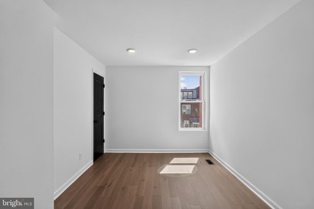 729 WYNNEWOOD RD, Philadelphia, PA 19151