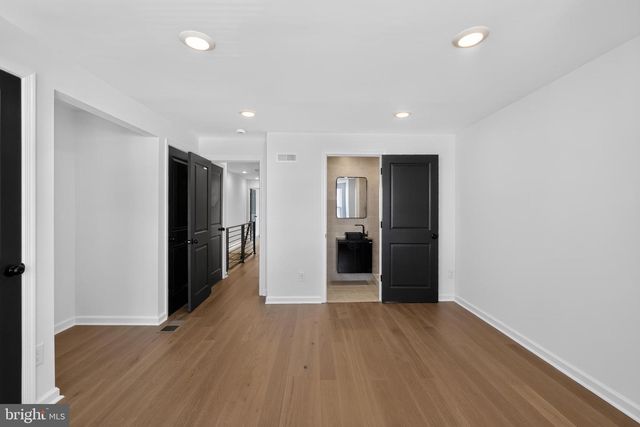 729 WYNNEWOOD RD, Philadelphia, PA 19151
