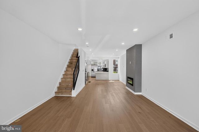 729 WYNNEWOOD RD, Philadelphia, PA 19151