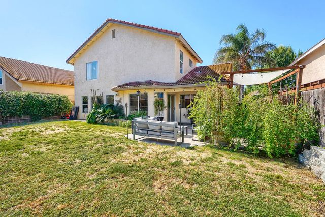 2185 Holder Ln, Tracy, CA 95377
