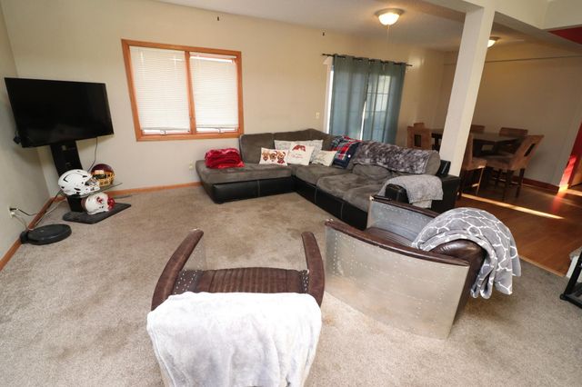 118 2nd Avenue NE, Mayville, ND 58257