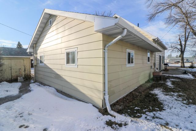 118 2nd Avenue NE, Mayville, ND 58257