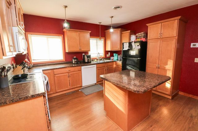 118 2nd Avenue NE, Mayville, ND 58257