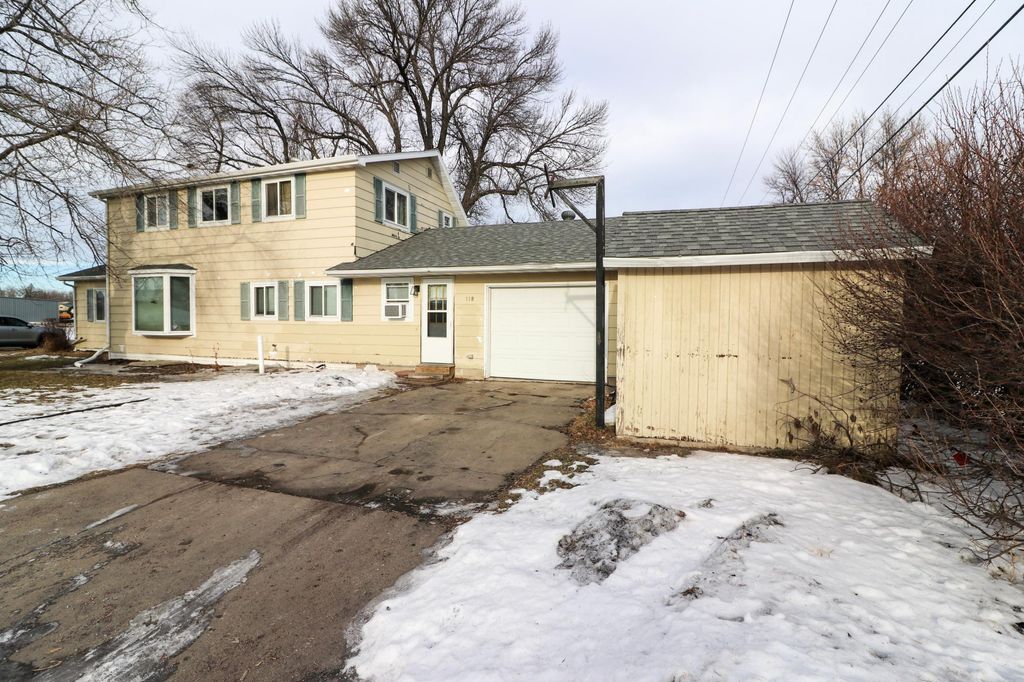 118 2nd Avenue NE, Mayville, ND 58257