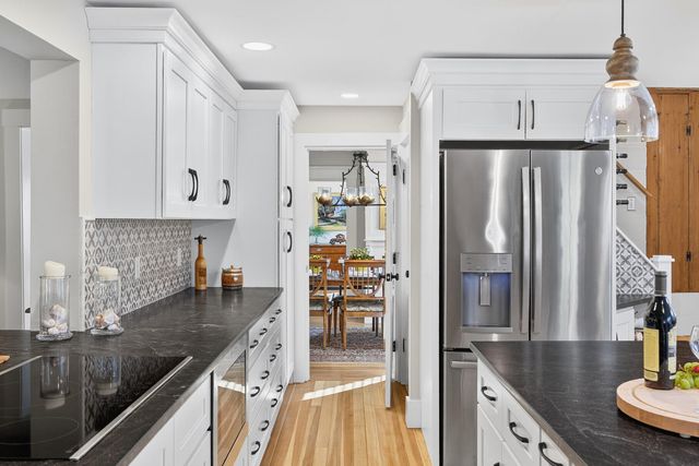 112 Main Street, Yarmouth Port, MA 02675