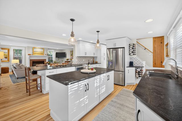 112 Main Street, Yarmouth Port, MA 02675