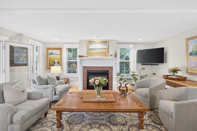 112 Main Street, Yarmouth Port, MA 02675