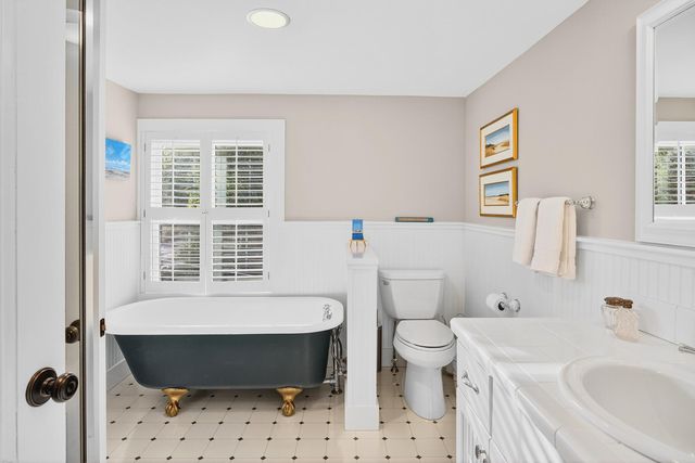 112 Main Street, Yarmouth Port, MA 02675