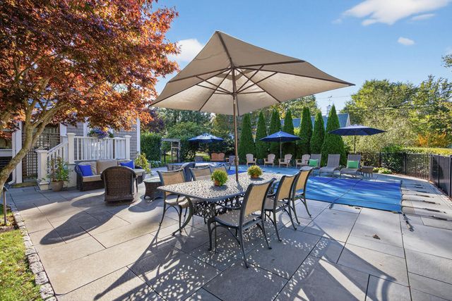 112 Main Street, Yarmouth Port, MA 02675