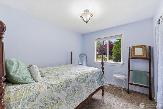 3428 Eagle Drive NE, Olympia, WA 98516