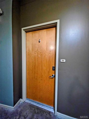 1611 Locust Street 701, St Louis, MO 63103